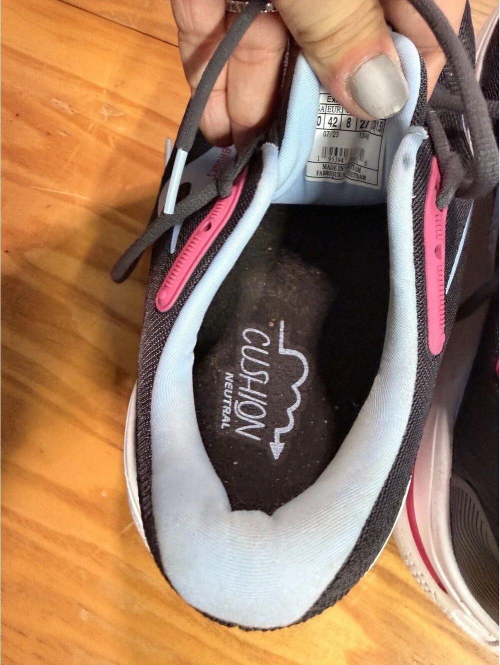 Brooks Ghost Max Women’s 10 Extra Wide Running/Walking Sneakers Blue Pink